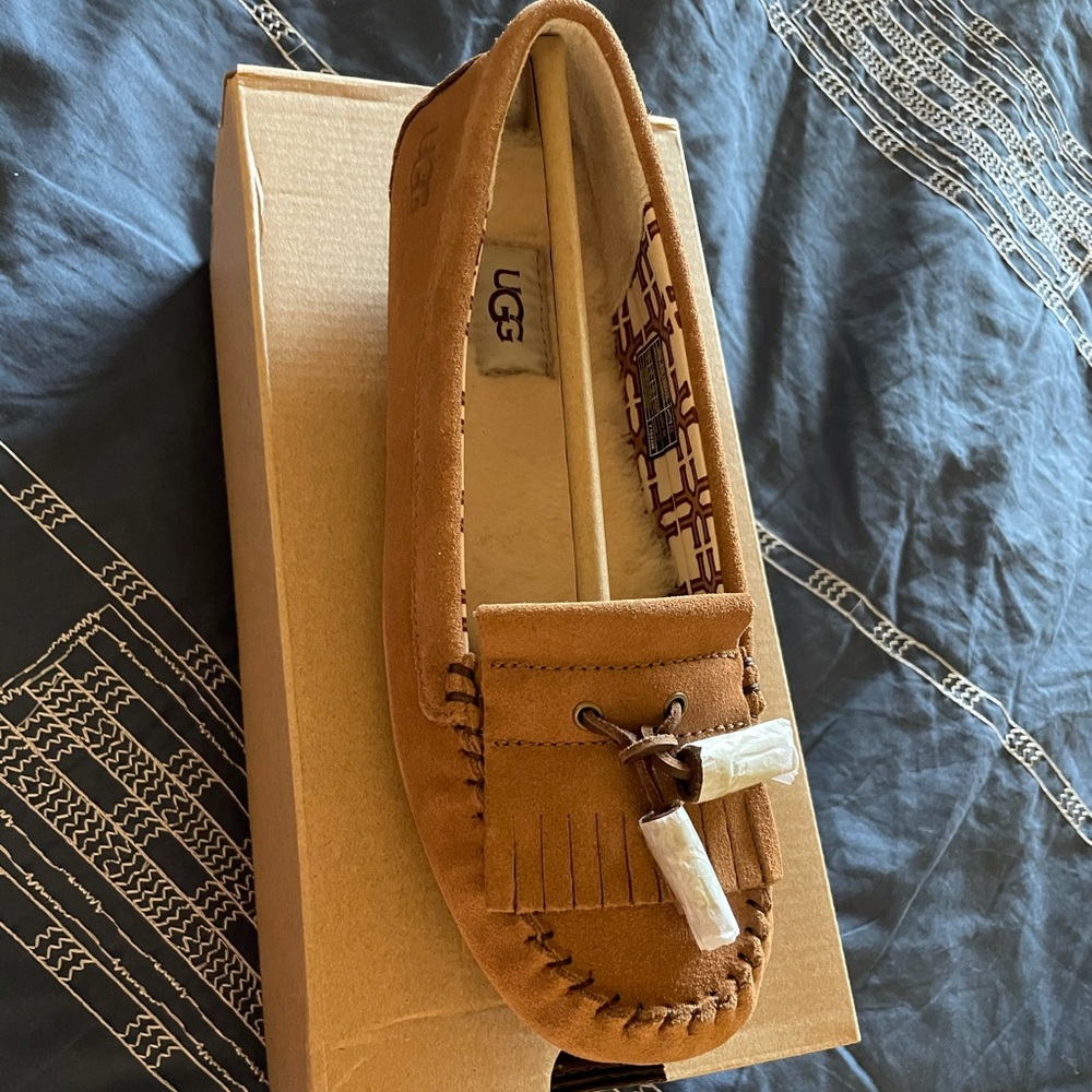 Ugg Lizzy Moccasin